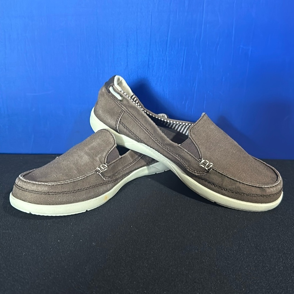 Crocs Canvas Flats Womens Size 8 Khaki Casual Loafer